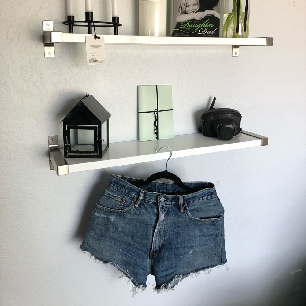 Urban outfitter Levi’s Reworked denim shorts